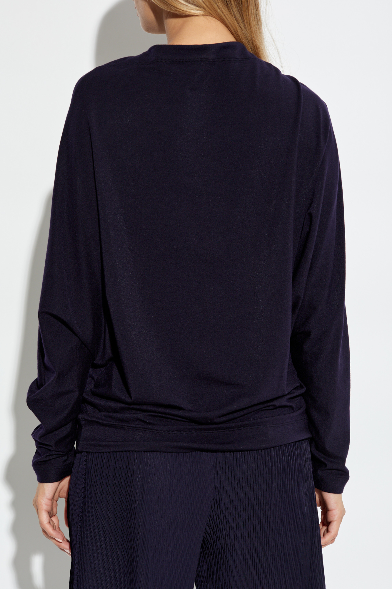 トップス \"ISSEY  MIYAKE\" STRETCH PLEATS TOP – ISSEY MIYAKE ONLINE STORE